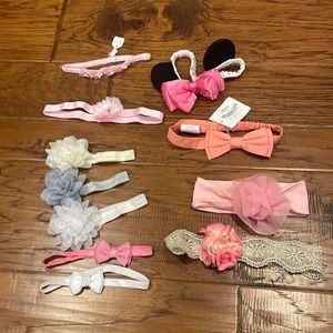 Lot of baby girl headband bows 💕🧸